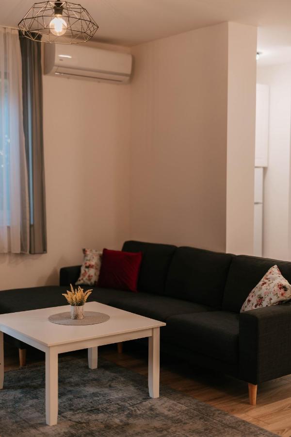 Bell Tower Apartment Мостар Екстер'єр фото