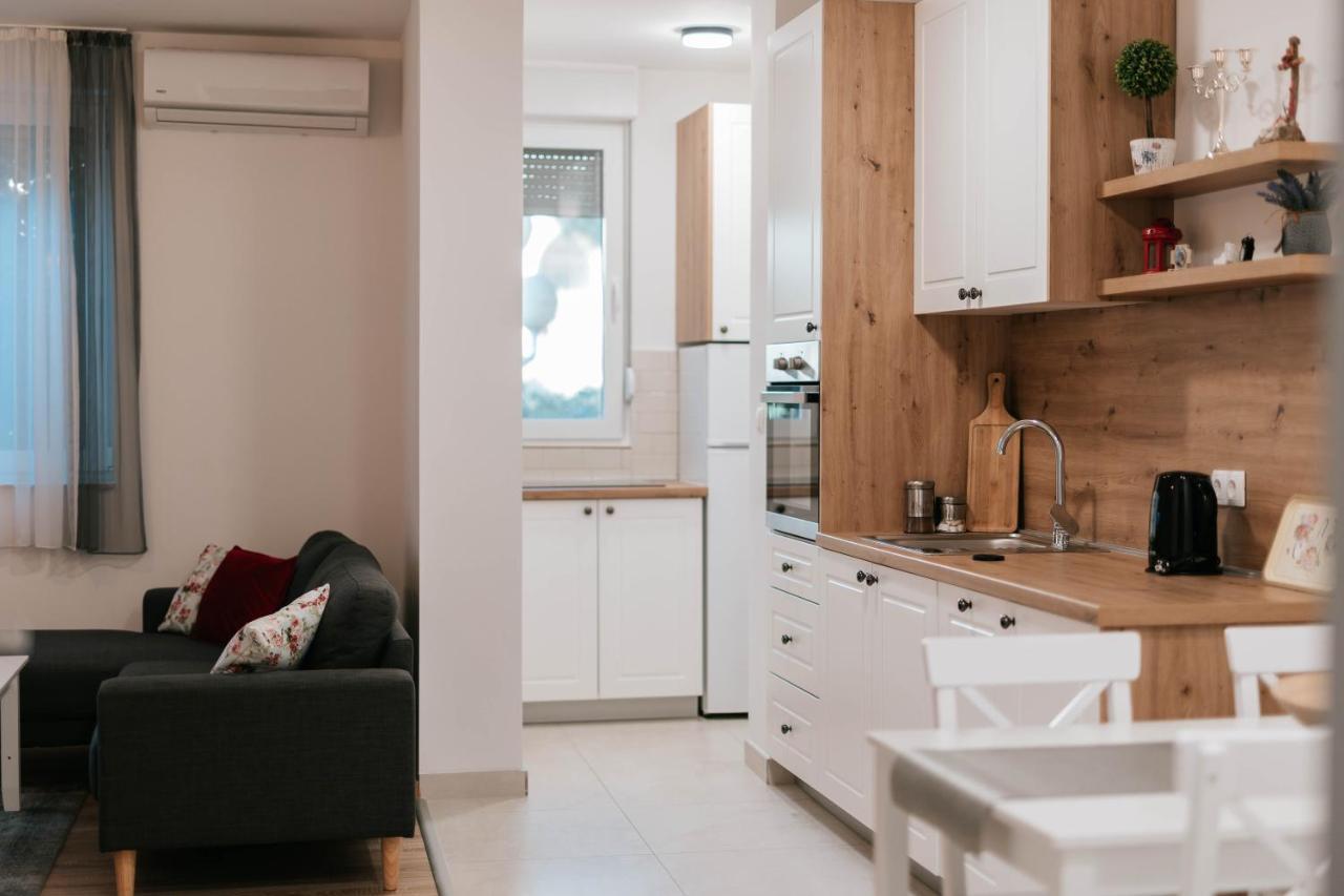 Bell Tower Apartment Мостар Екстер'єр фото